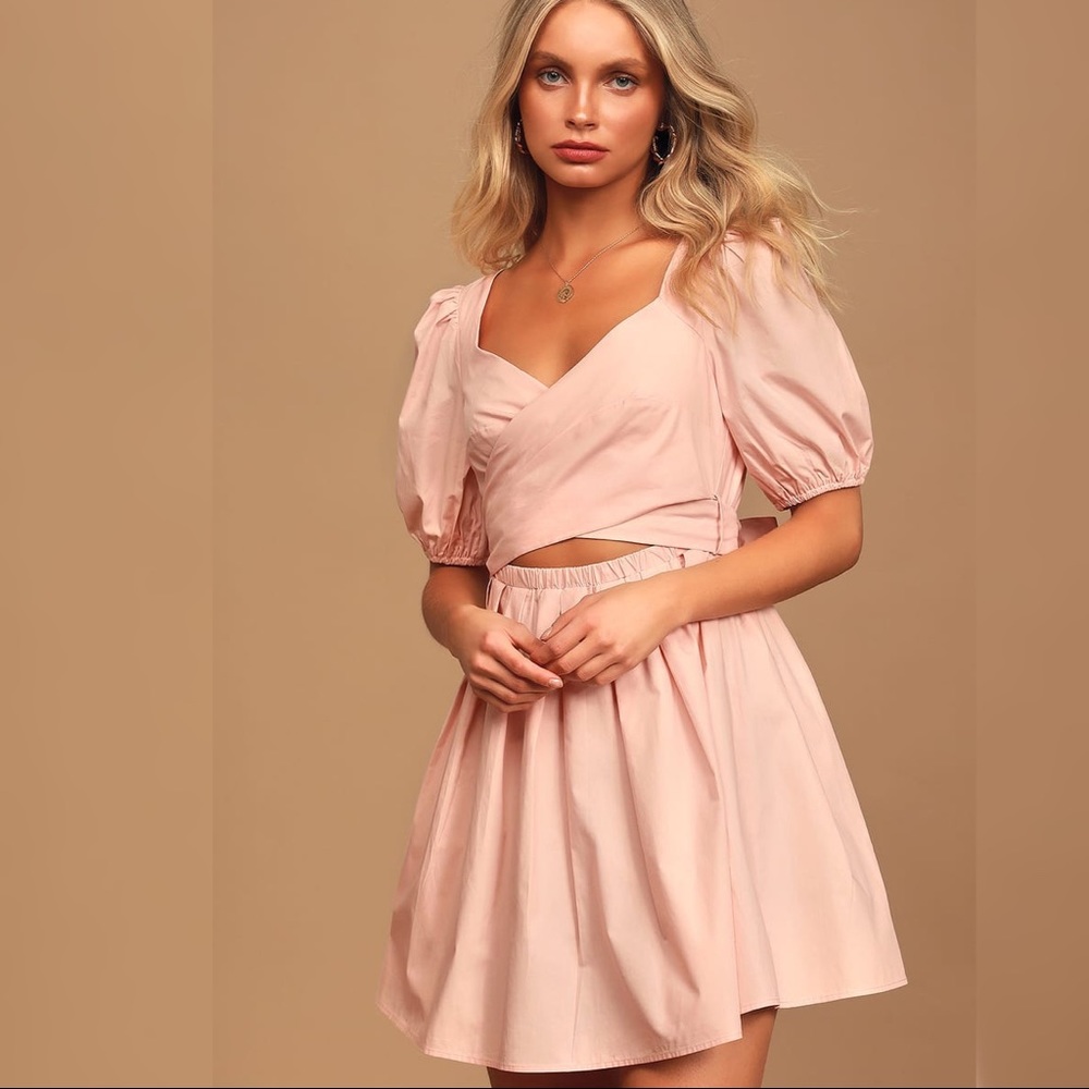 Cotton Light Pink Short Sleeve V-neck Mini Dress - Picture 1 of 6